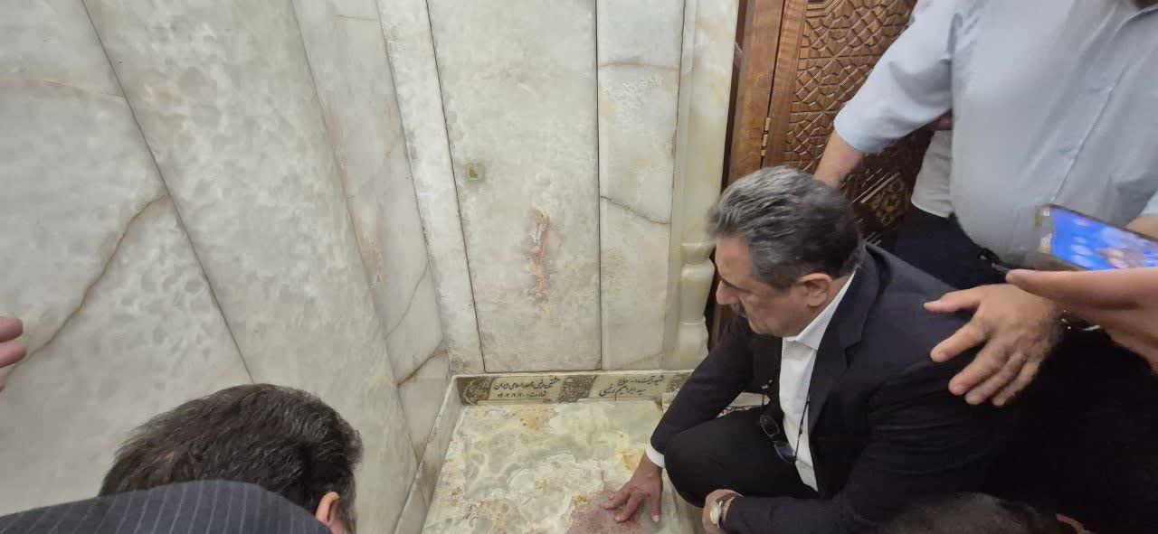 زیارت حرم مطهر رضوی و تجدید میثاق رئیس سازمان امور عشایر با آرمان‌های شهدا