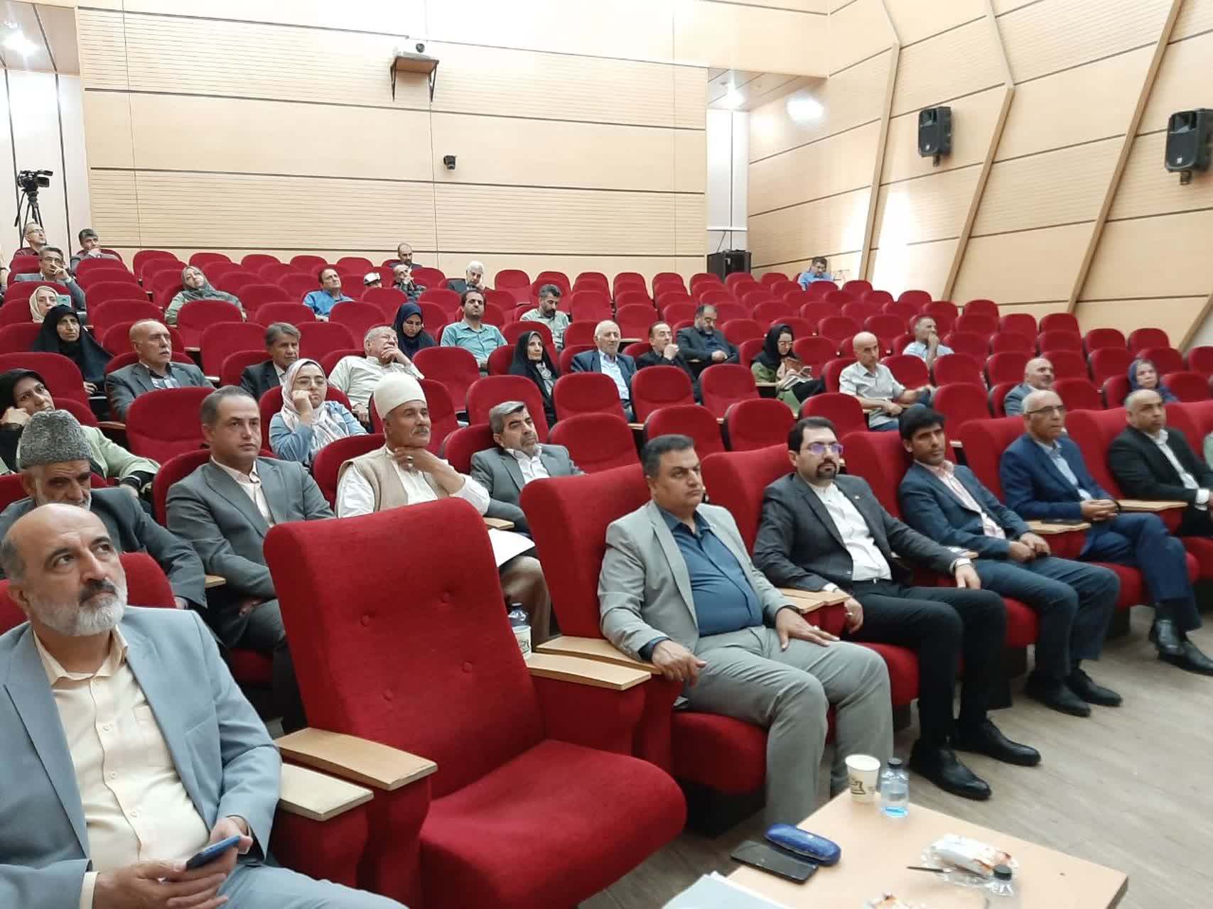 رونمایی از ۱۰ کتاب برتر حوزه روستا و عشایر در سمنان