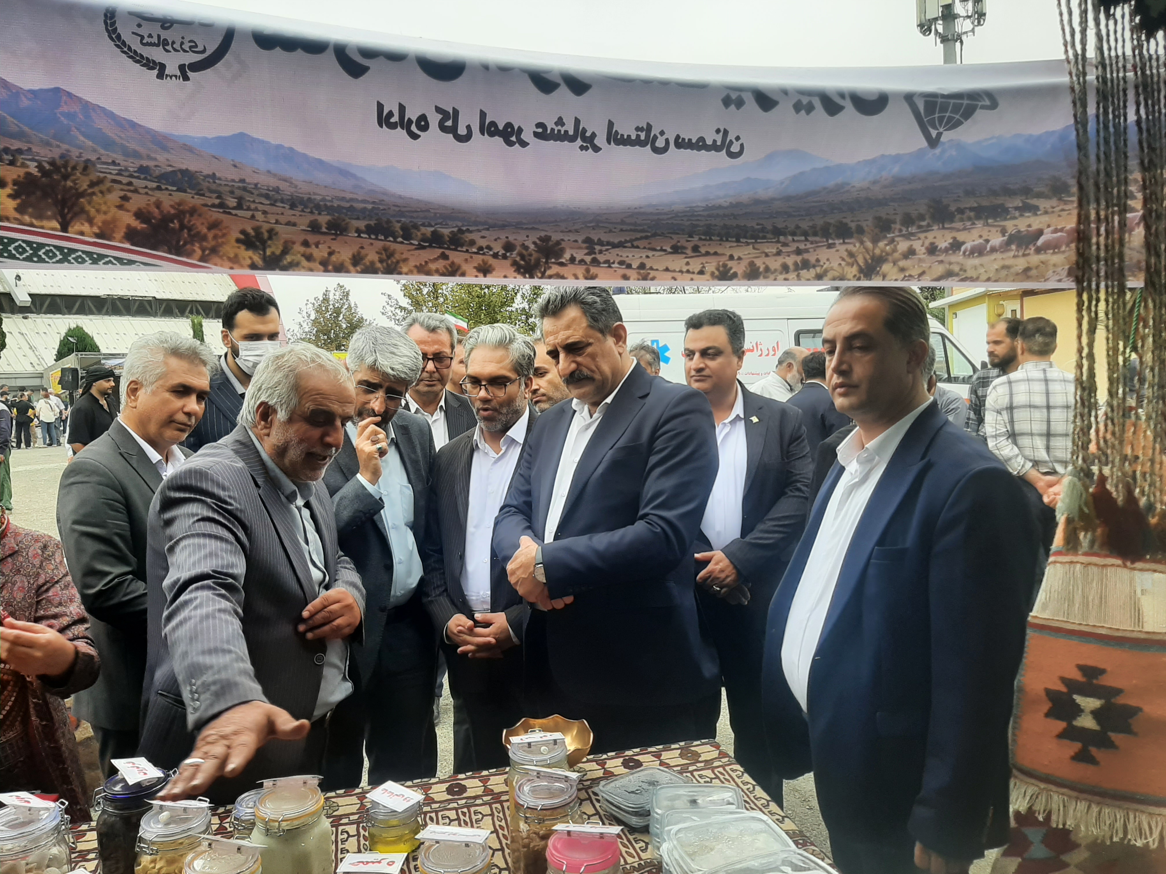 معرفی ظرفیت‌های تولیدی عشایر استان سمنان در نمایشگاه توانمندی‌های روستایی و عشایری کشور