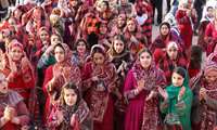 چهار لباس‌ محلی زنان عشایر سنگسری ثبت ملی شده‌ است
