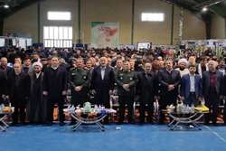   عشایر انسان های بزرگی هستند که سنگر اقتصاد کشور را خالی نگذاشته‌اند